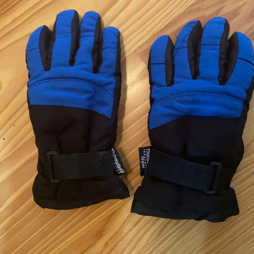 Boys ski gloves